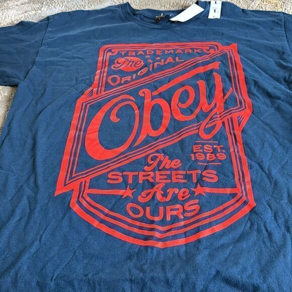 Obey Shirt size L Blue Street Graphic Modern Retro Stretch Logo Skate Crew NWT - Picture 2 of 7